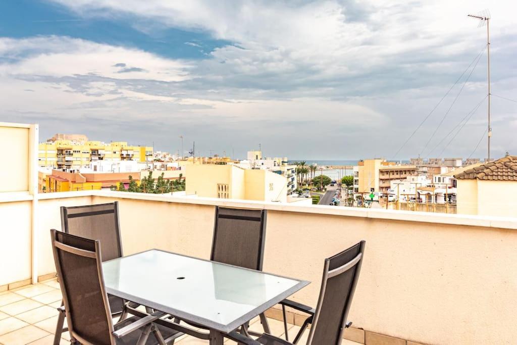 Atico Con Terraza Y Piscina Lejlighed Peñíscola Eksteriør billede